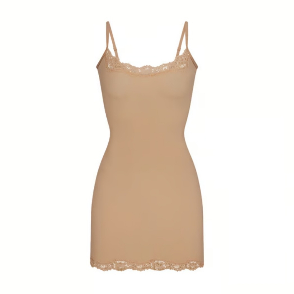 Skims Fits Everybody Lace Dress